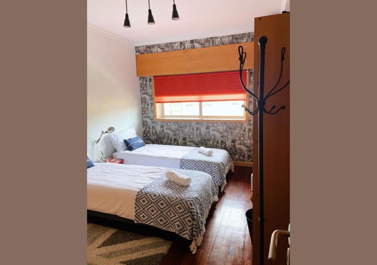 Espacoso T3 Com Terraco & Churrasqueira Campo  ภายนอก รูปภาพ