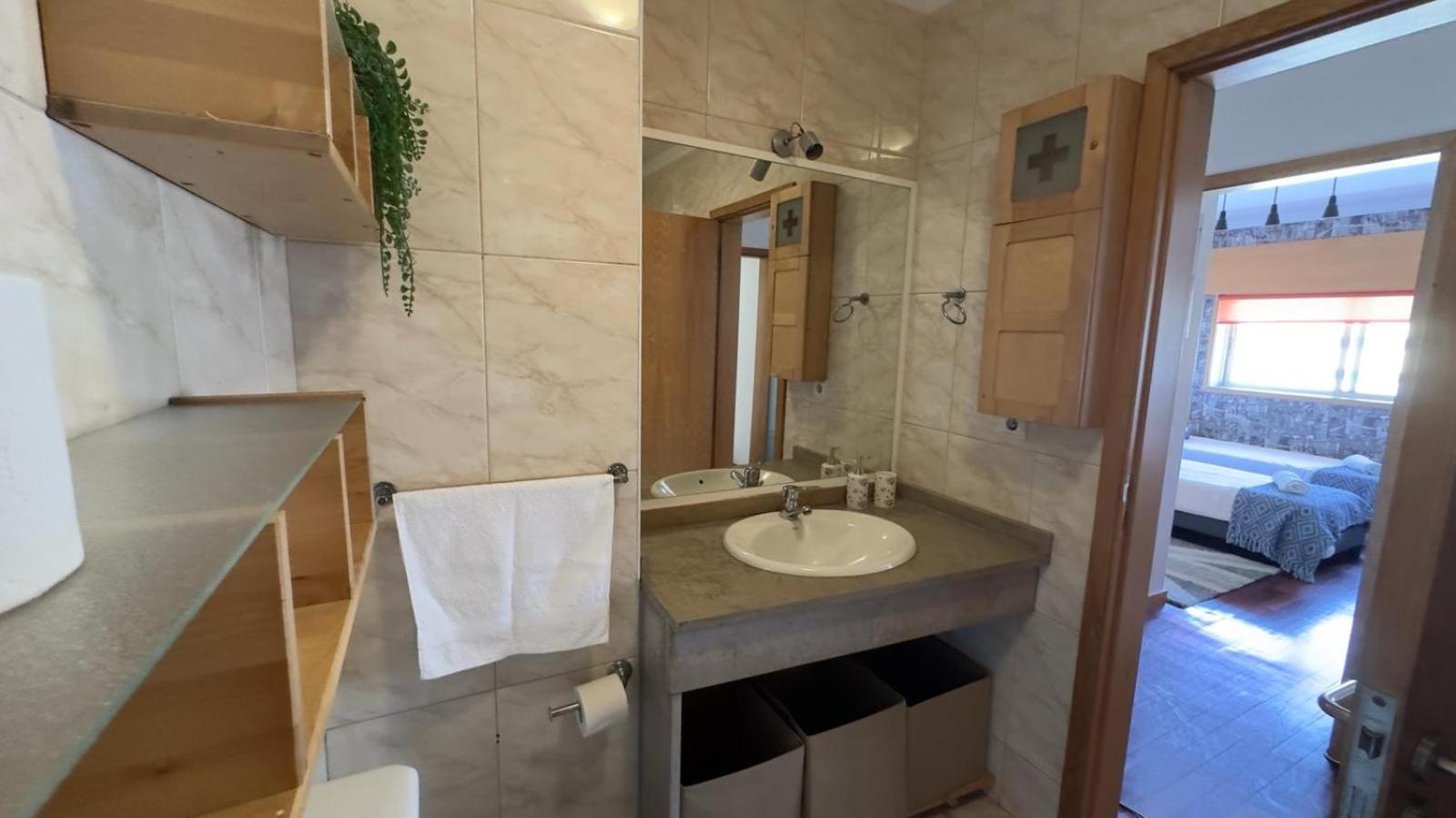 Espacoso T3 Com Terraco & Churrasqueira Campo  ภายนอก รูปภาพ